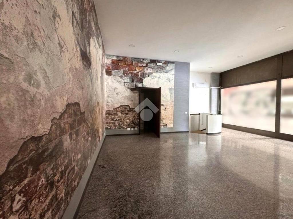 negozio in vendita a Montegrotto Terme