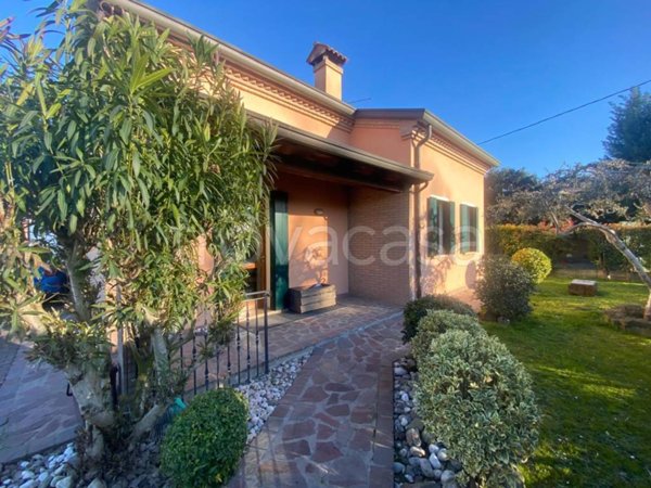 casa indipendente in vendita a Montegrotto Terme