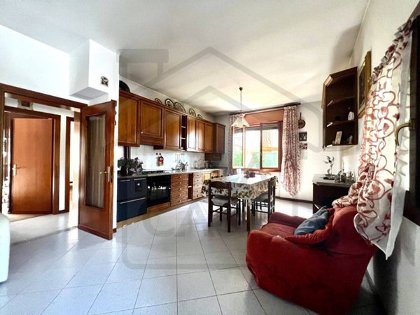 casa indipendente in vendita a Montegrotto Terme in zona Mezzavia