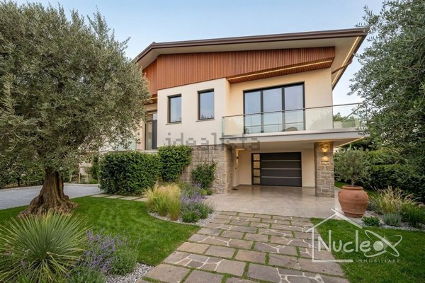 casa indipendente in vendita a Montegrotto Terme in zona Mezzavia