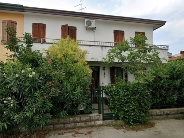 casa indipendente in vendita a Montegrotto Terme in zona Mezzavia