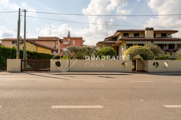casa indipendente in vendita a Montegrotto Terme in zona Mezzavia
