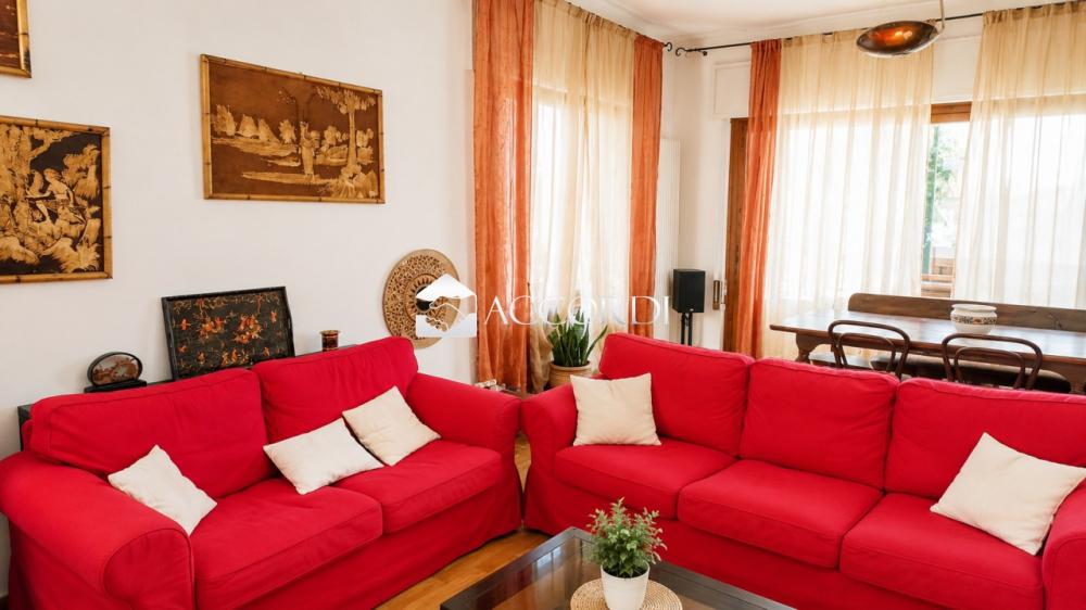 casa indipendente in vendita a Montegrotto Terme