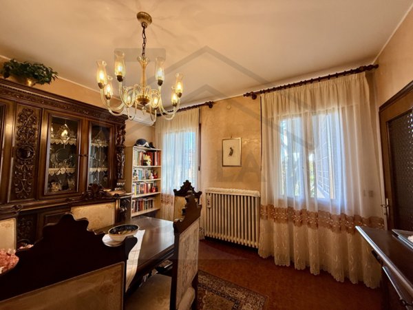 casa indipendente in vendita a Montegrotto Terme