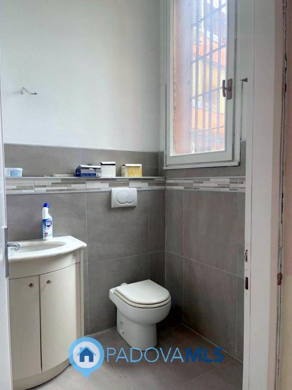 casa indipendente in vendita a Montegrotto Terme in zona Mezzavia