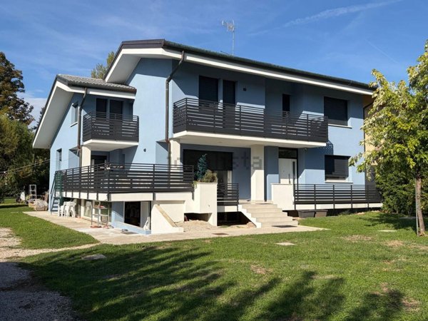 casa indipendente in vendita a Montegrotto Terme