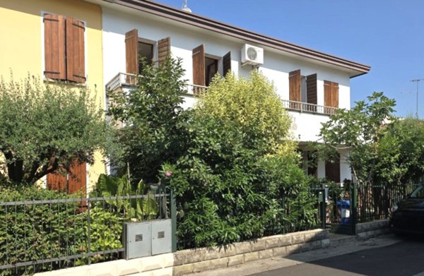 casa indipendente in vendita a Montegrotto Terme in zona Mezzavia