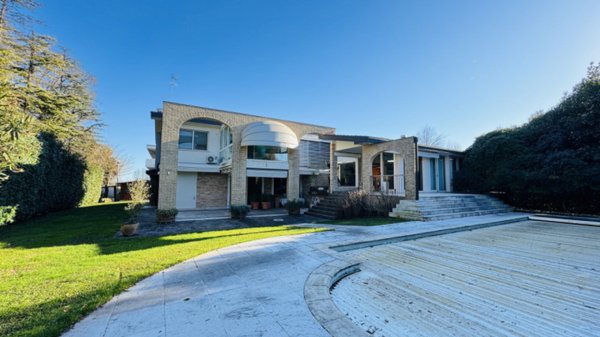 casa indipendente in vendita a Noventa Padovana