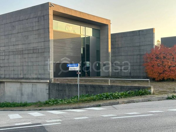 negozio in vendita a Noventa Padovana in zona Oltre Brenta