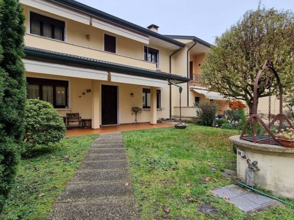 casa indipendente in vendita a Noventa Padovana