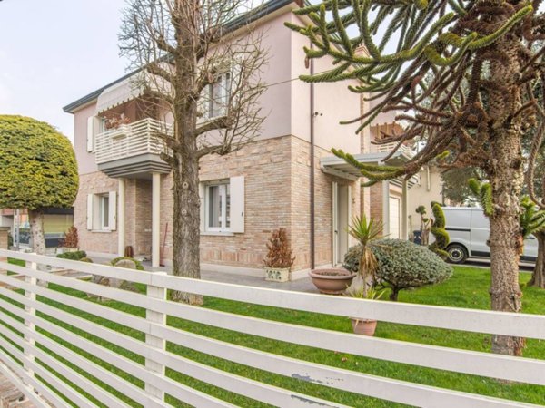 casa indipendente in vendita a Noventa Padovana in zona Oltre Brenta