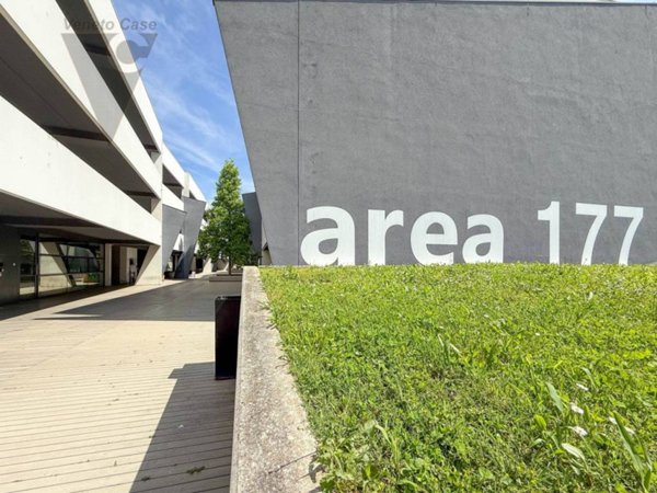 negozio in vendita a Noventa Padovana in zona Noventana
