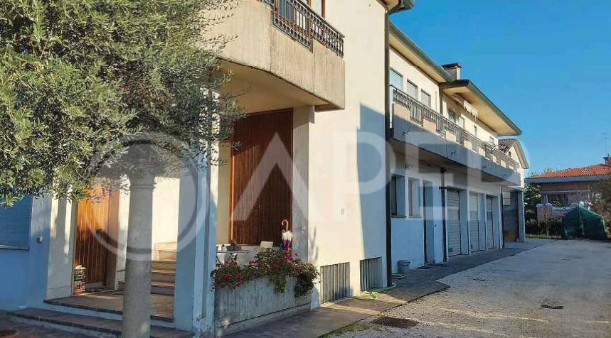 locale commerciale in vendita a Noventa Padovana