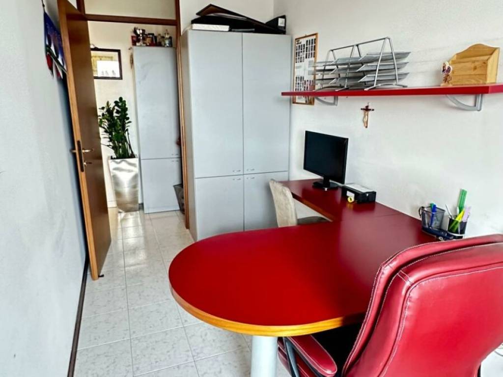 ufficio in vendita a Noventa Padovana in zona Noventana
