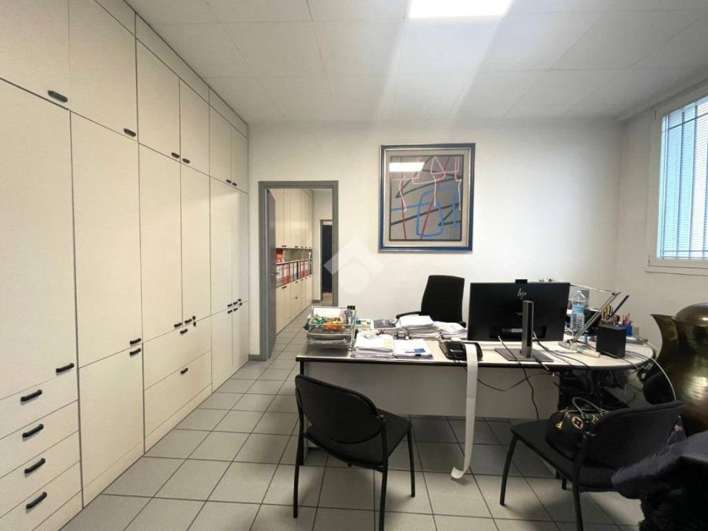 locale commerciale in vendita a Noventa Padovana in zona Oltre Brenta