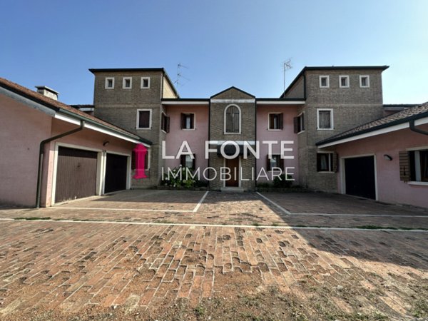 casa indipendente in vendita a Noventa Padovana in zona Oltre Brenta