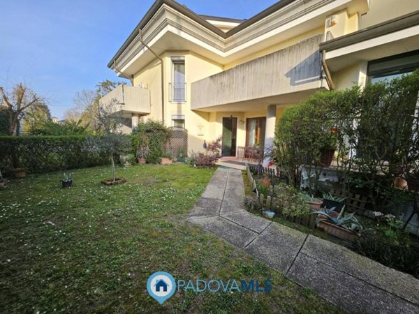 casa indipendente in vendita a Noventa Padovana in zona Oltre Brenta