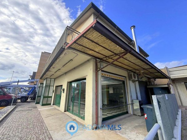 negozio in vendita a Noventa Padovana in zona Noventana