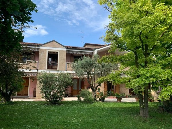 casa indipendente in vendita a Noventa Padovana