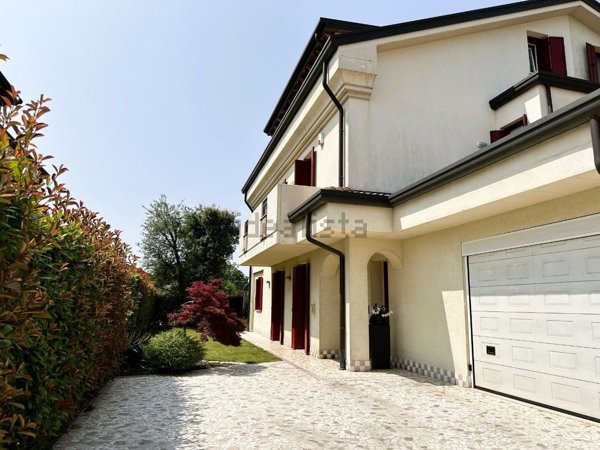 casa indipendente in vendita a Noventa Padovana in zona Oltre Brenta