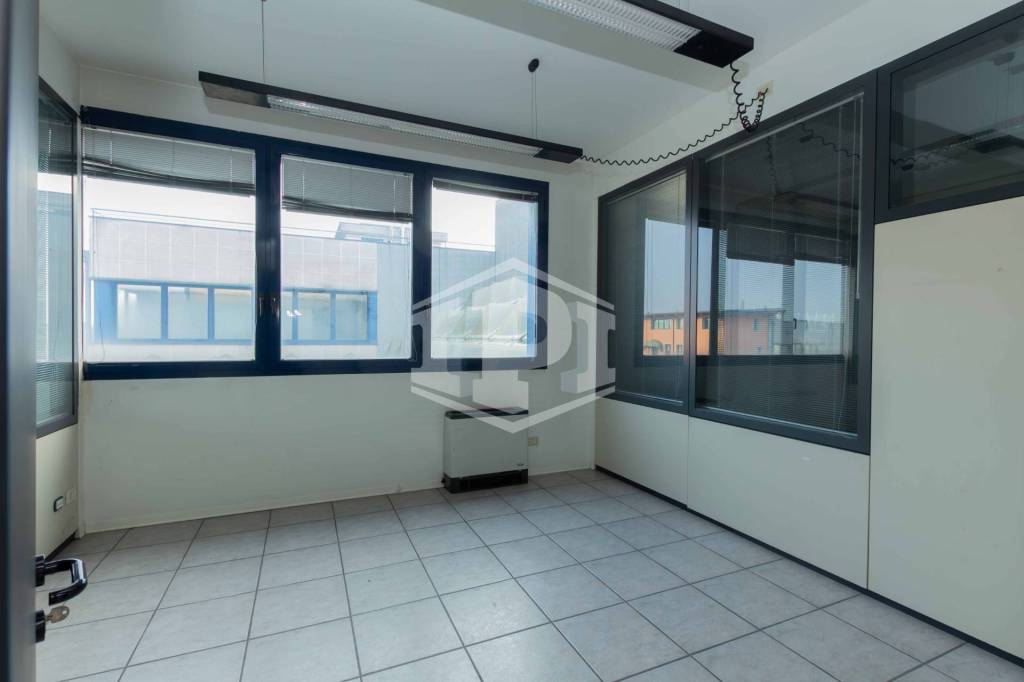ufficio in vendita a Noventa Padovana in zona Noventana