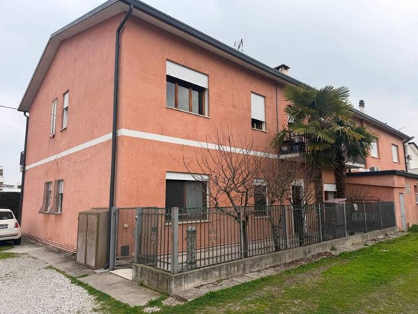appartamento in vendita a Noventa Padovana in zona Noventana