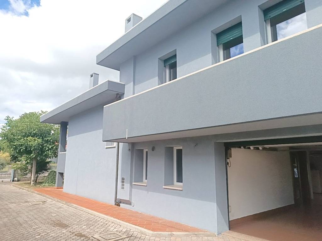 casa indipendente in vendita a Noventa Padovana in zona Oltre Brenta