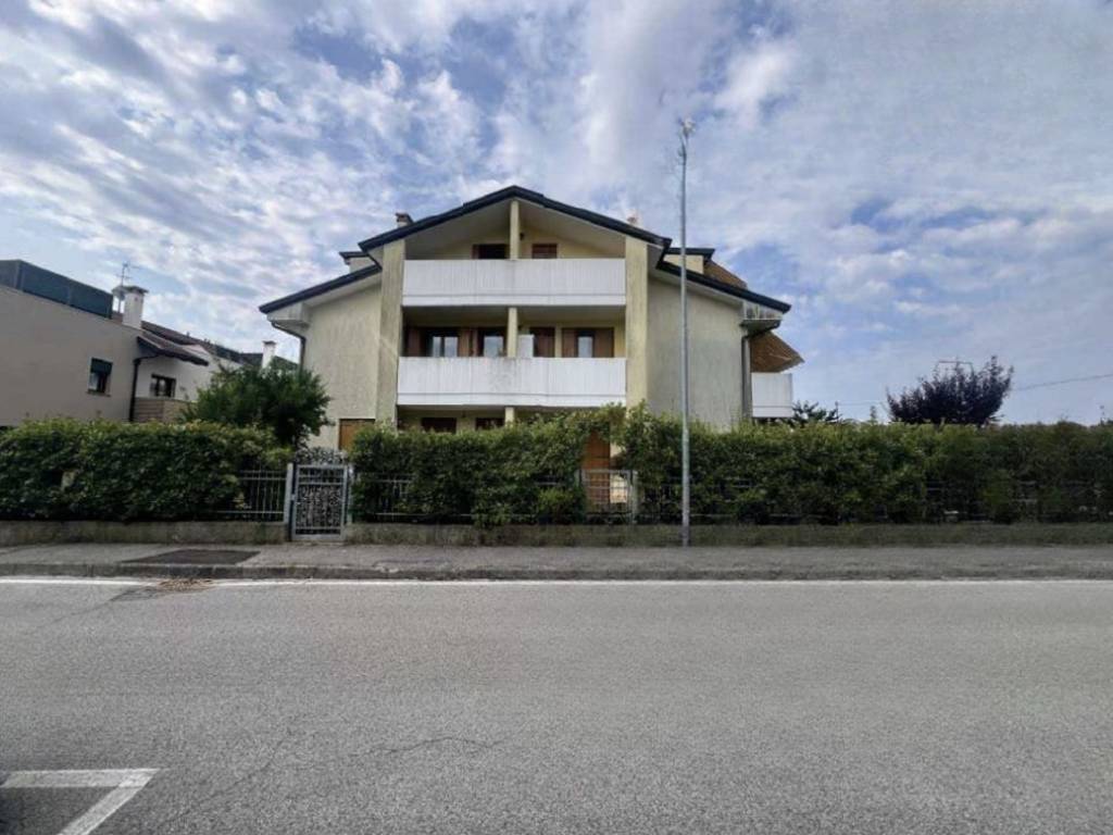 appartamento in vendita a Noventa Padovana in zona Oltre Brenta
