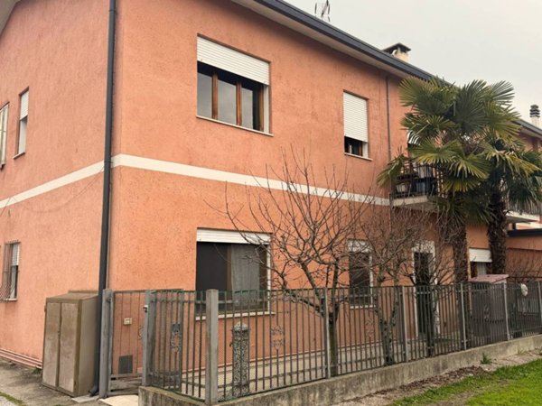 appartamento in vendita a Noventa Padovana in zona Noventana