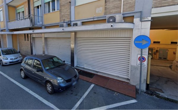 negozio in vendita a Noventa Padovana in zona Oltre Brenta