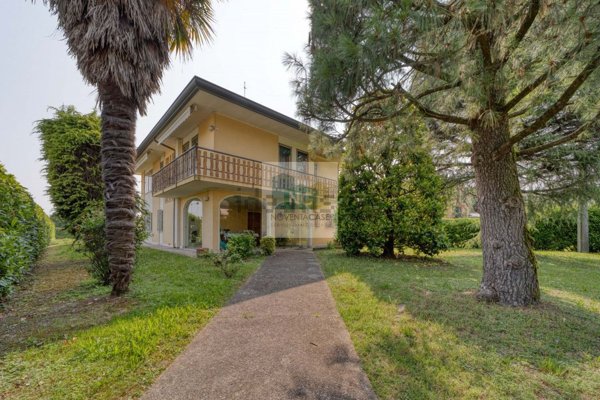 casa indipendente in vendita a Noventa Padovana