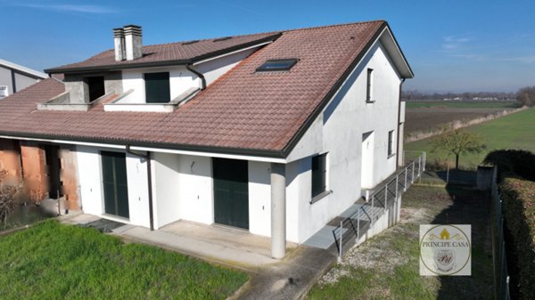 casa indipendente in vendita ad Ospedaletto Euganeo