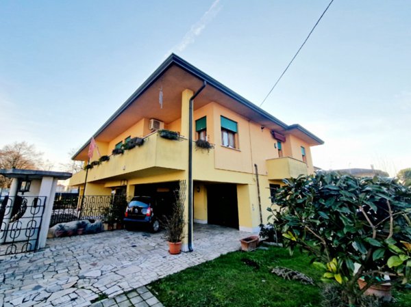 casa indipendente in vendita ad Ospedaletto Euganeo