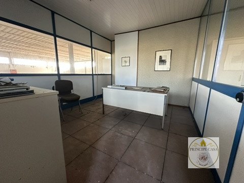 locale di sgombero in vendita ad Ospedaletto Euganeo