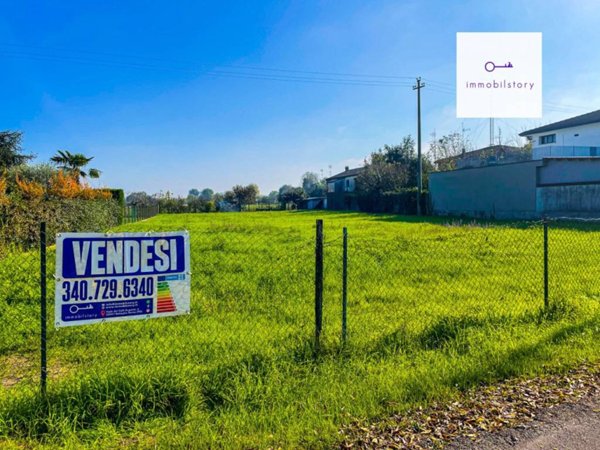 terreno agricolo in vendita ad Ospedaletto Euganeo in zona Tresto