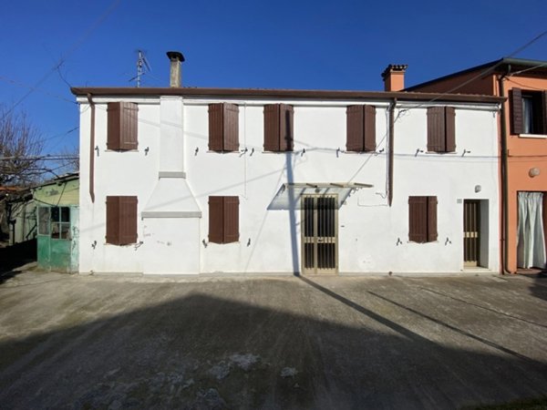 casa indipendente in vendita ad Ospedaletto Euganeo