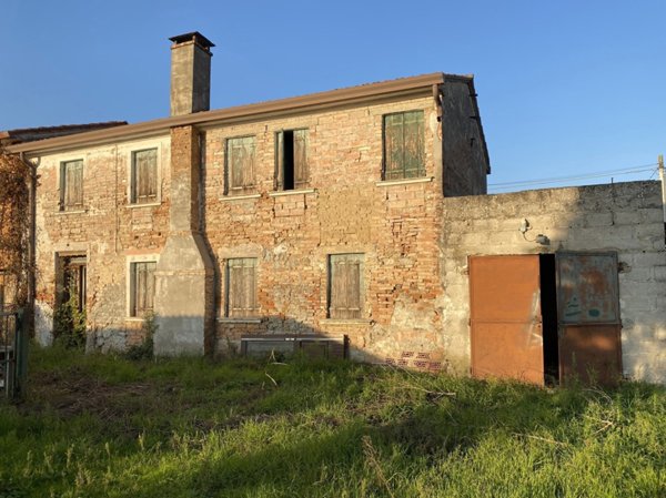 casa indipendente in vendita ad Ospedaletto Euganeo