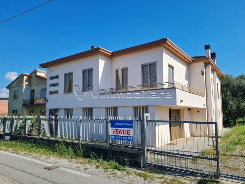 casa indipendente in vendita ad Ospedaletto Euganeo