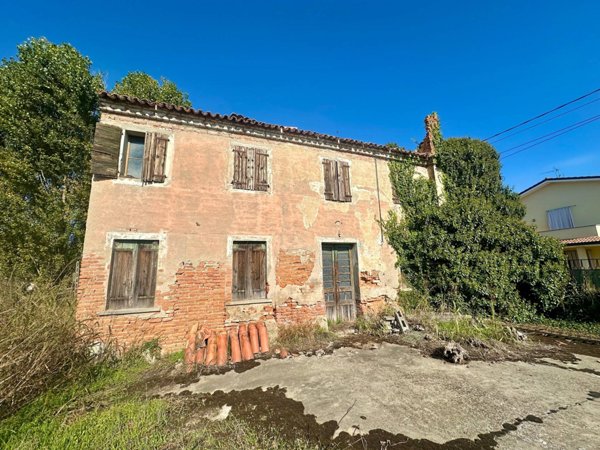 casa indipendente in vendita ad Ospedaletto Euganeo in zona Vallancon