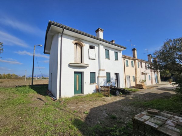 casa indipendente in vendita ad Ospedaletto Euganeo