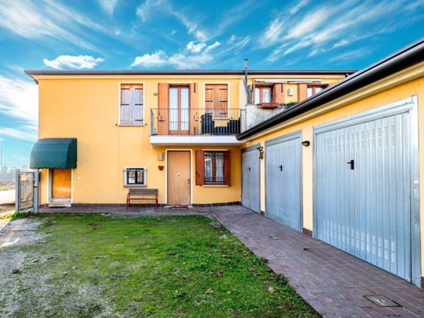 casa indipendente in vendita ad Ospedaletto Euganeo