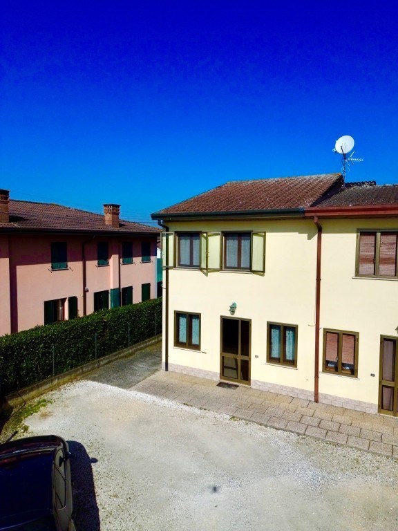 casa indipendente in vendita ad Ospedaletto Euganeo in zona Vallancon