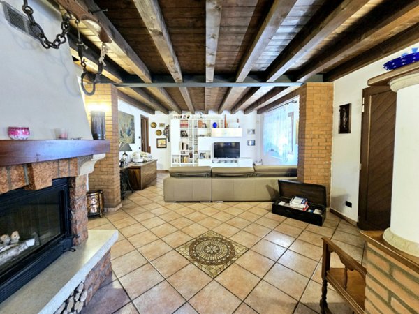 casa indipendente in vendita ad Ospedaletto Euganeo