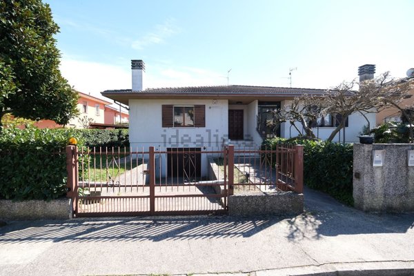 casa indipendente in vendita ad Ospedaletto Euganeo