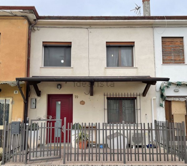 quadrivano in vendita ad Ospedaletto Euganeo