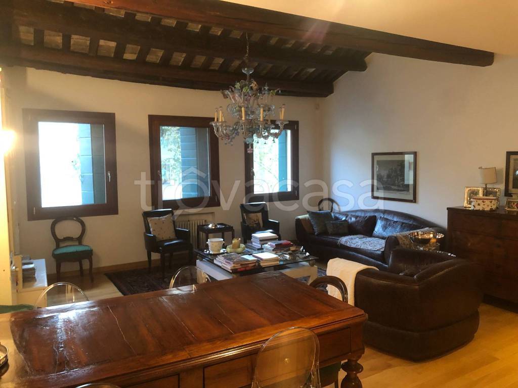 casa indipendente in vendita a Padova in zona Portello