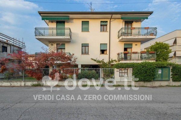 appartamento in vendita a Padova in zona Armistizio