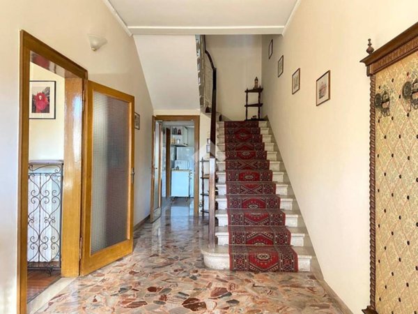 casa indipendente in vendita a Padova in zona Santa Croce