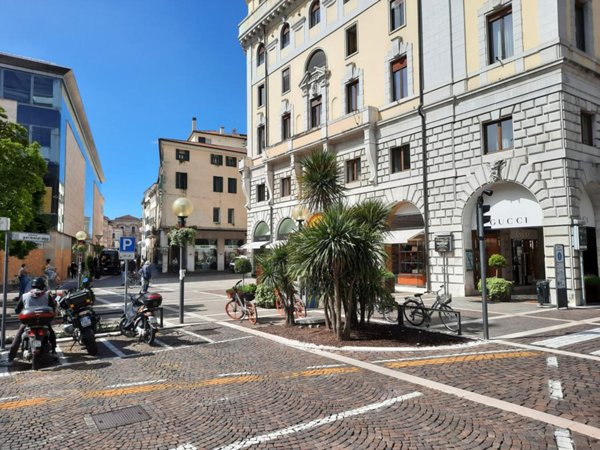 appartamento in vendita a Padova in zona Centro Storico