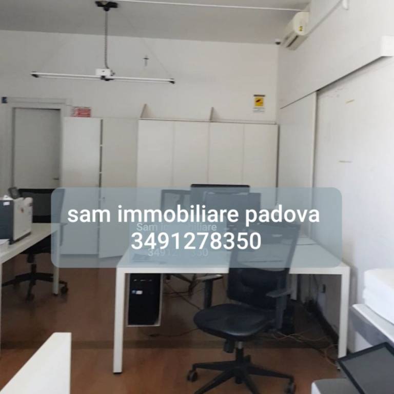 locale commerciale in vendita a Padova